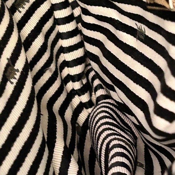 👜 Stunning Vintage One of a Kind Rare Vintage Gwen Stefani Lamb Bag 👜 - Picture 10 of 15